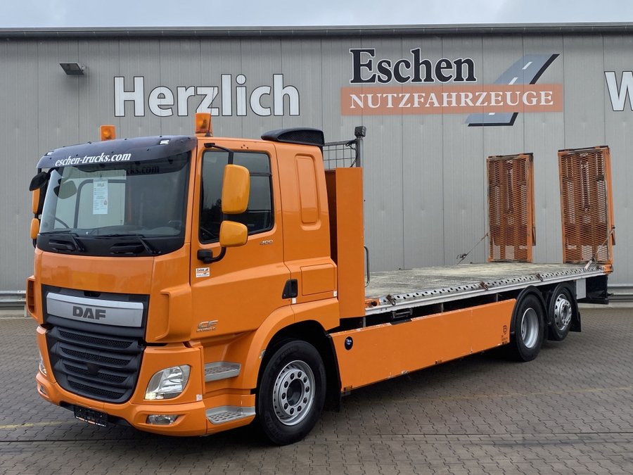 DAF  CF 400 6x2 / Maschinentransporter